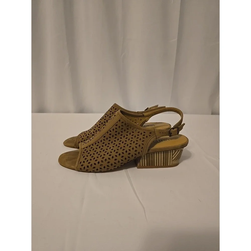 Van Eli Candra Women's Heeled Sandals Shoes Taupe Perforated Nubuck Size 8.5 N